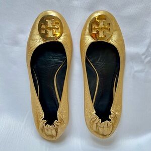 Tory Burch Reva Gold Ballet Flat, Size 8.5